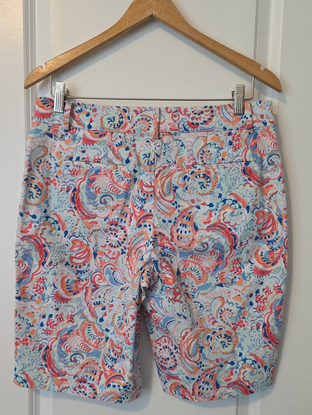 Talbots Bermuda Shorts Colorful Paisley Print Size 6 - Picture 2 of 5